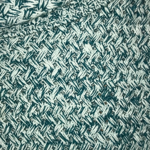 Like new Dana Buchanan Sweater - Picture 3 of 4